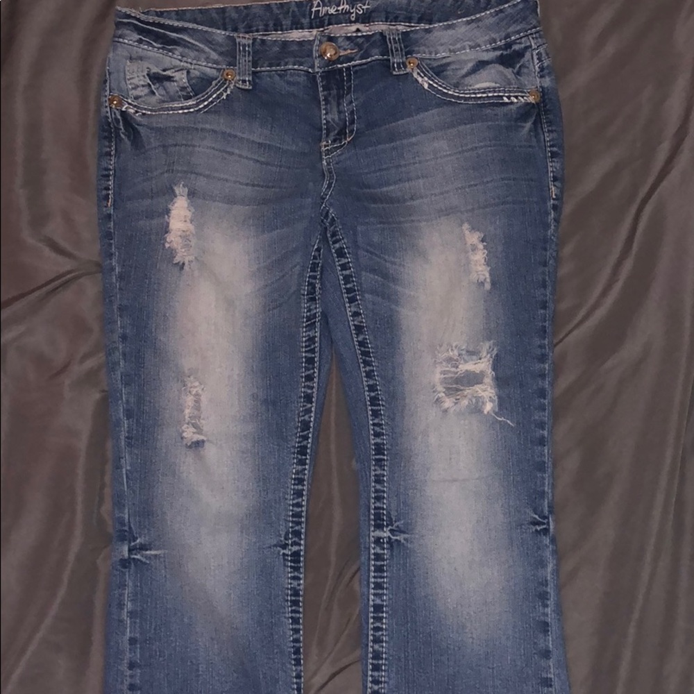 Women’s Distressed Amethyst Jeans